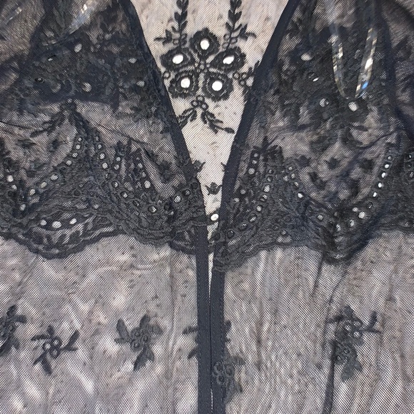 Sold: Bohemian Lace Kimono Cover Up - Picture 4 of 9